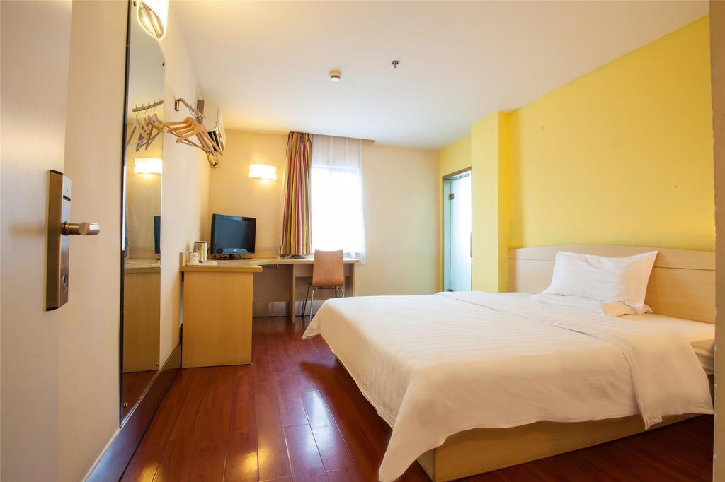 7Days Inn Guangzhou Tianhe Tianpingjia Subway Station חדר תמונה