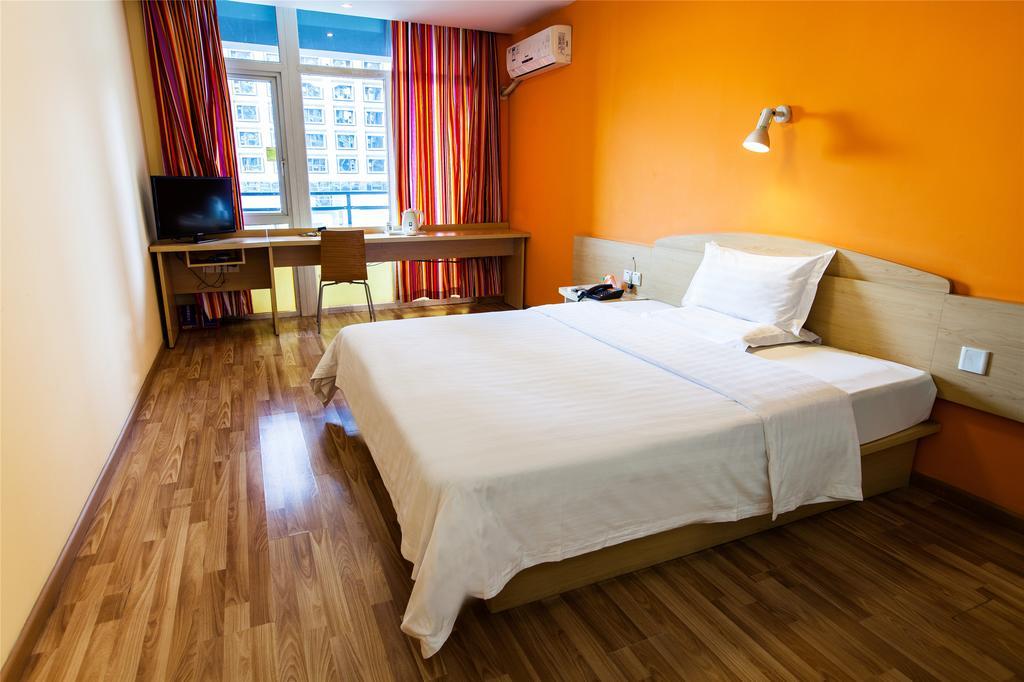 7Days Inn Guangzhou Tianhe Tianpingjia Subway Station חדר תמונה