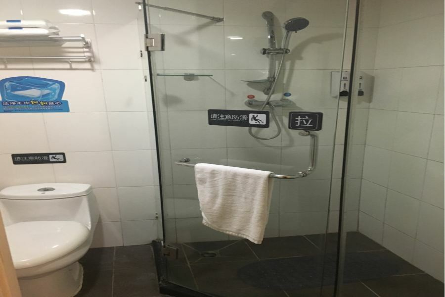 7Days Inn Guangzhou Tianhe Tianpingjia Subway Station מראה חיצוני תמונה