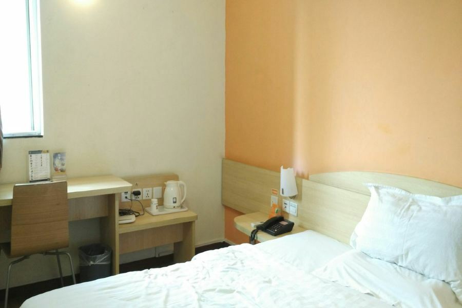7Days Inn Guangzhou Tianhe Tianpingjia Subway Station מראה חיצוני תמונה